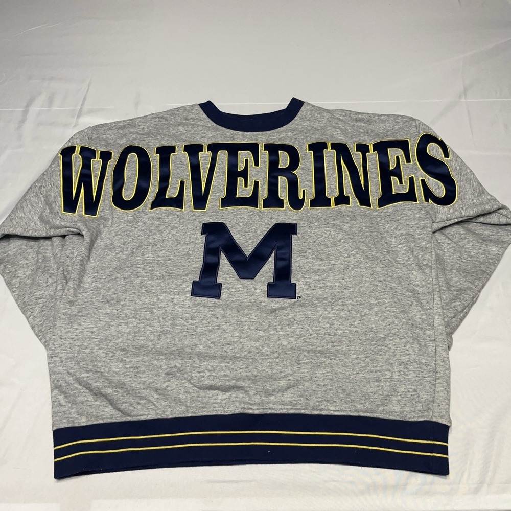 Mitchell & Ness Michigan Wolverines Sweatshirt Adult L Embroidered Spellout